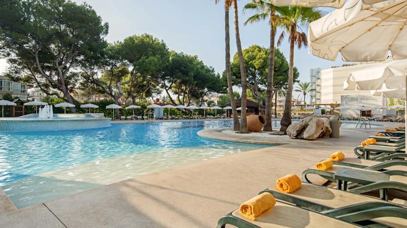 Iberostar Cristina 5